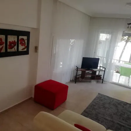 Denize Kenarinda Konforlu Villa Villa Kusadasi
