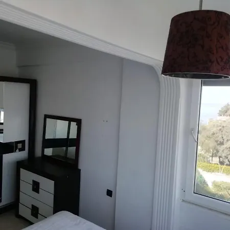 Denize Kenarinda Konforlu Villa Villa *